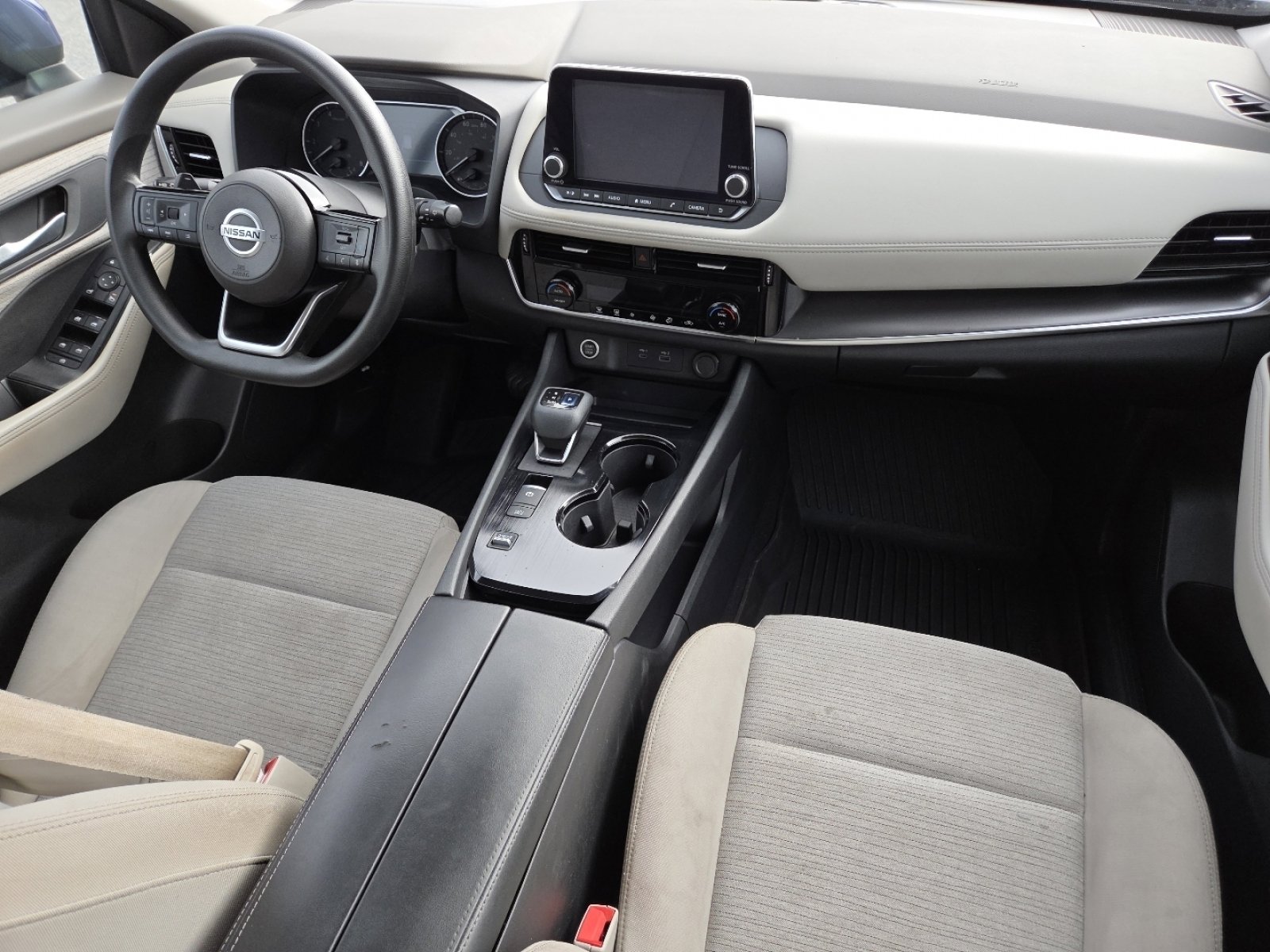 Used 2021 Nissan Rogue SV image 23