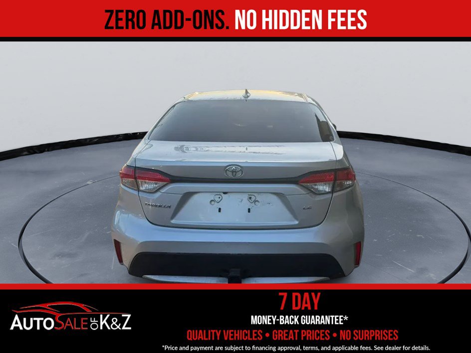 Used 2022 Toyota Corolla LE w/ Carpet Mat Package (TMS) FWD image 2