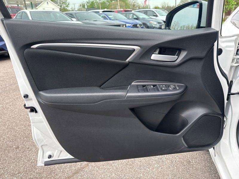 Used 2017 Honda Fit LX image 9