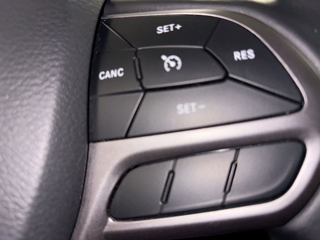 Used 2021 Jeep Cherokee Latitude Lux AWD/4WD image 17