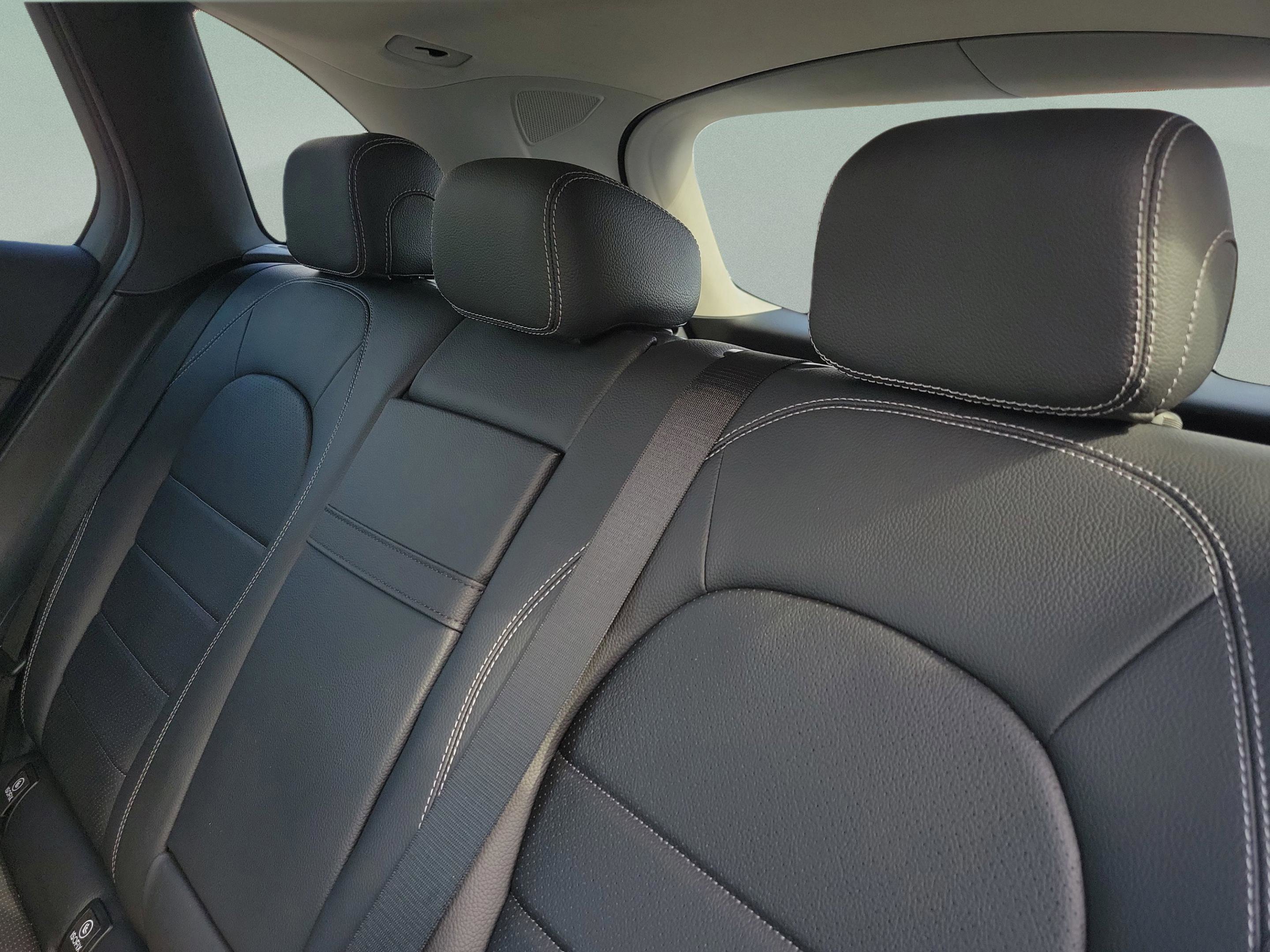 Used 2022 Mercedes-Benz GLC 300 image 27