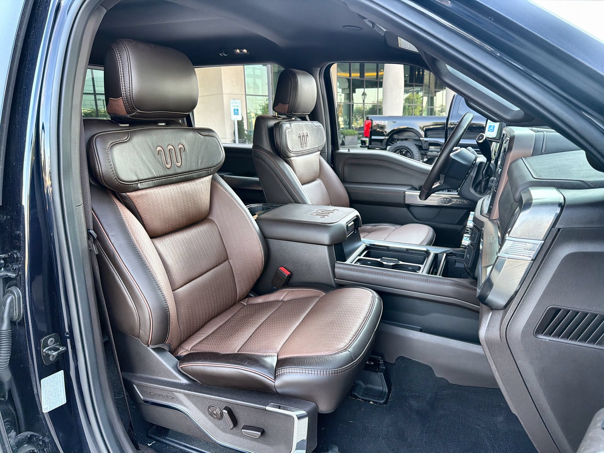 Certified 2025 Ford F250 King Ranch AWD/4WD image 23