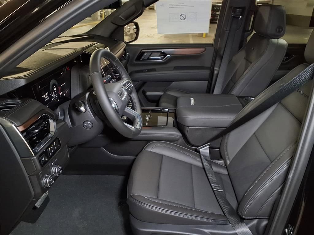 New 2026 GMC Yukon XL Denali w/ Sun & Power Step Package image 9