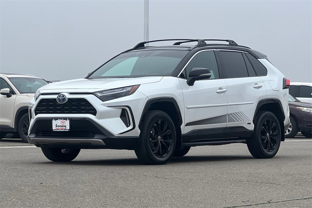 Used 2023 Toyota RAV4 XSE image 10