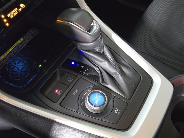 Used 2021 Toyota RAV4 Limited image 28