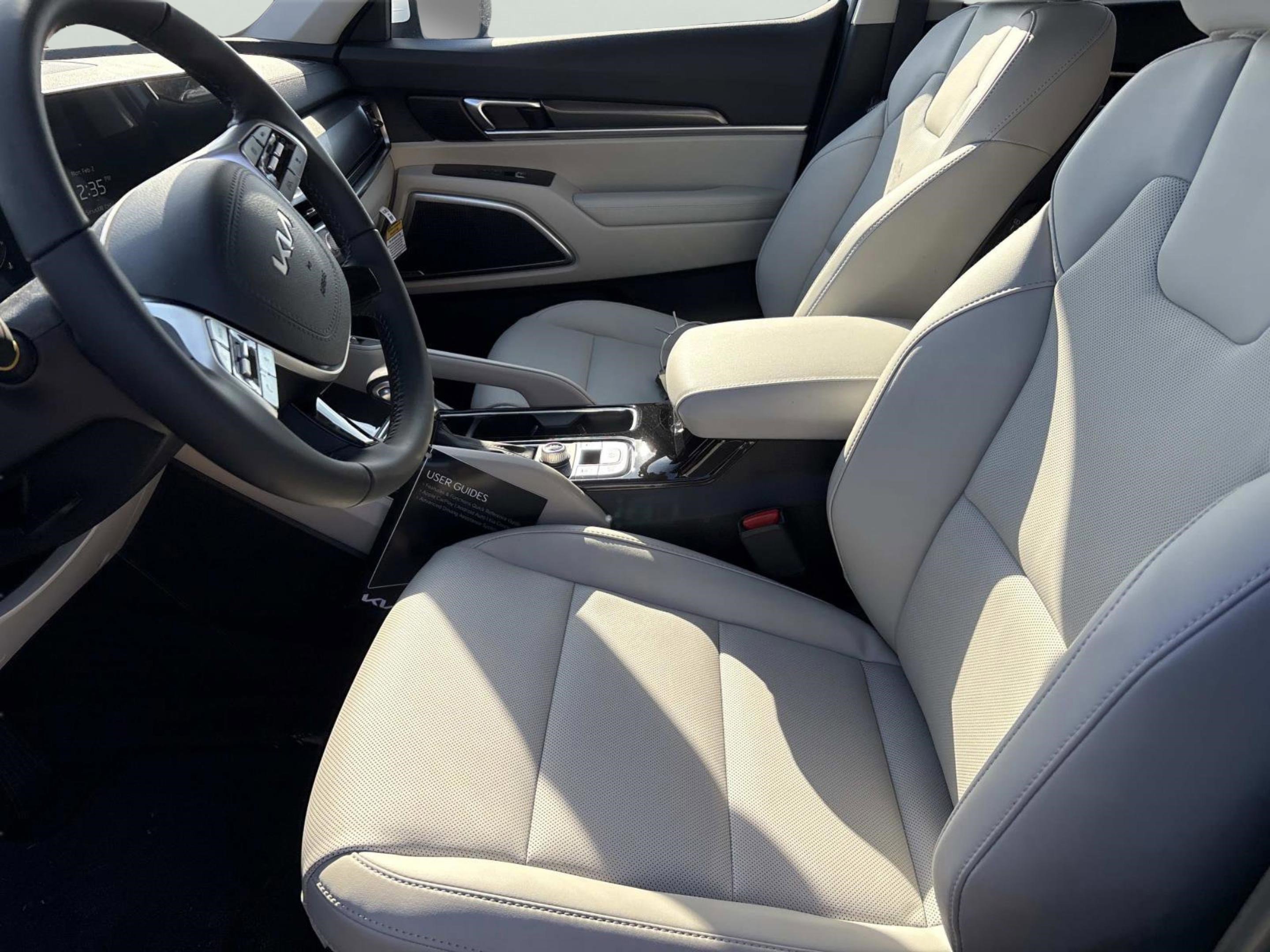 New 2025 Kia Telluride S image 19