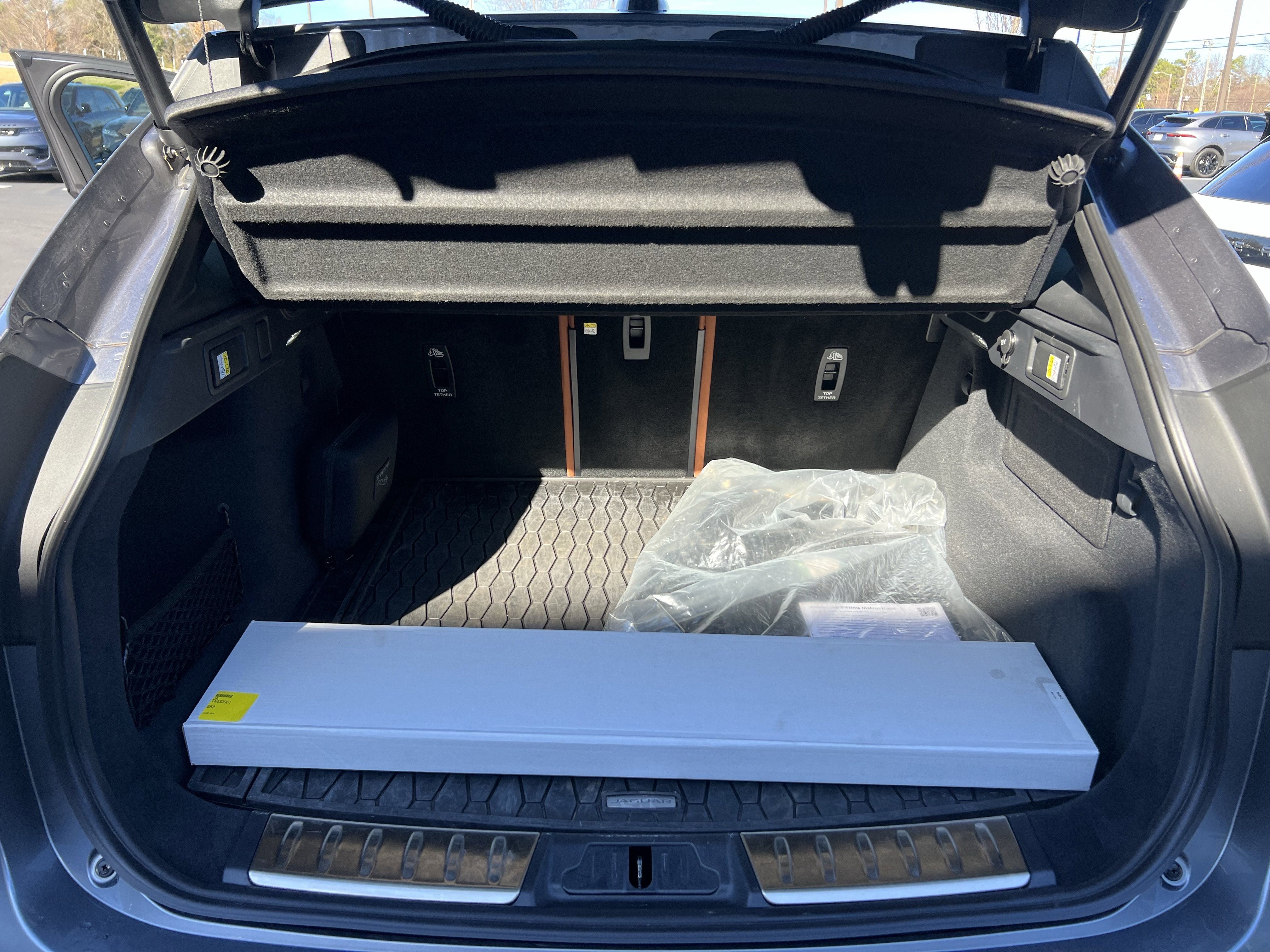 Certified 2025 Jaguar F-PACE R-Dynamic S image 35