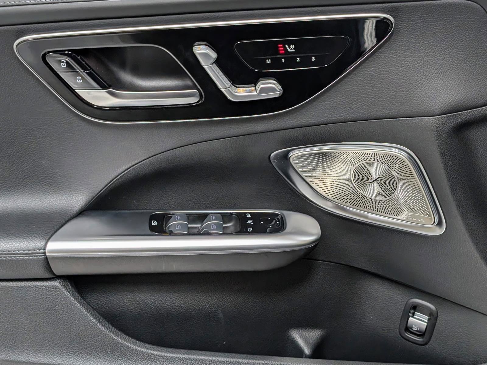 Used 2023 Mercedes-Benz C 300 Sedan image 13