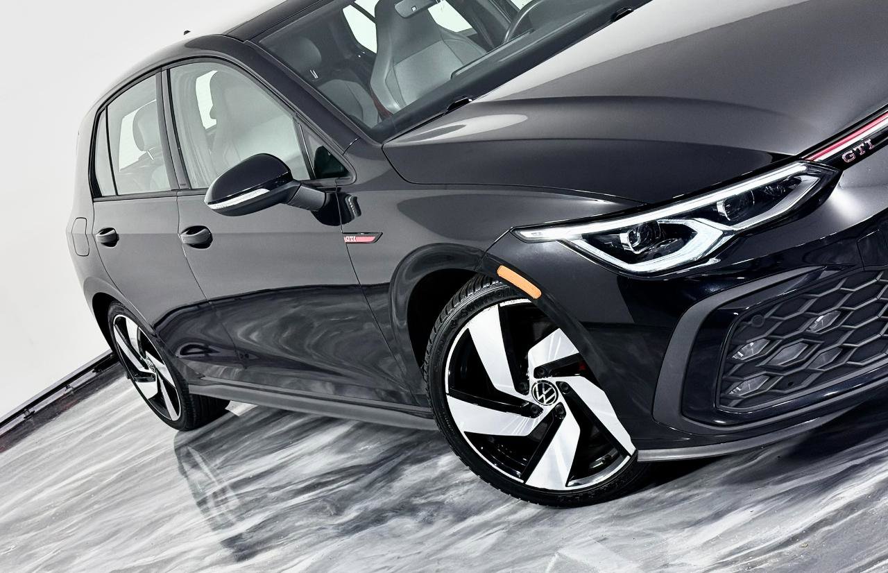 Used 2022 Volkswagen GTI SE w/ SE Leather Package FWD image 4