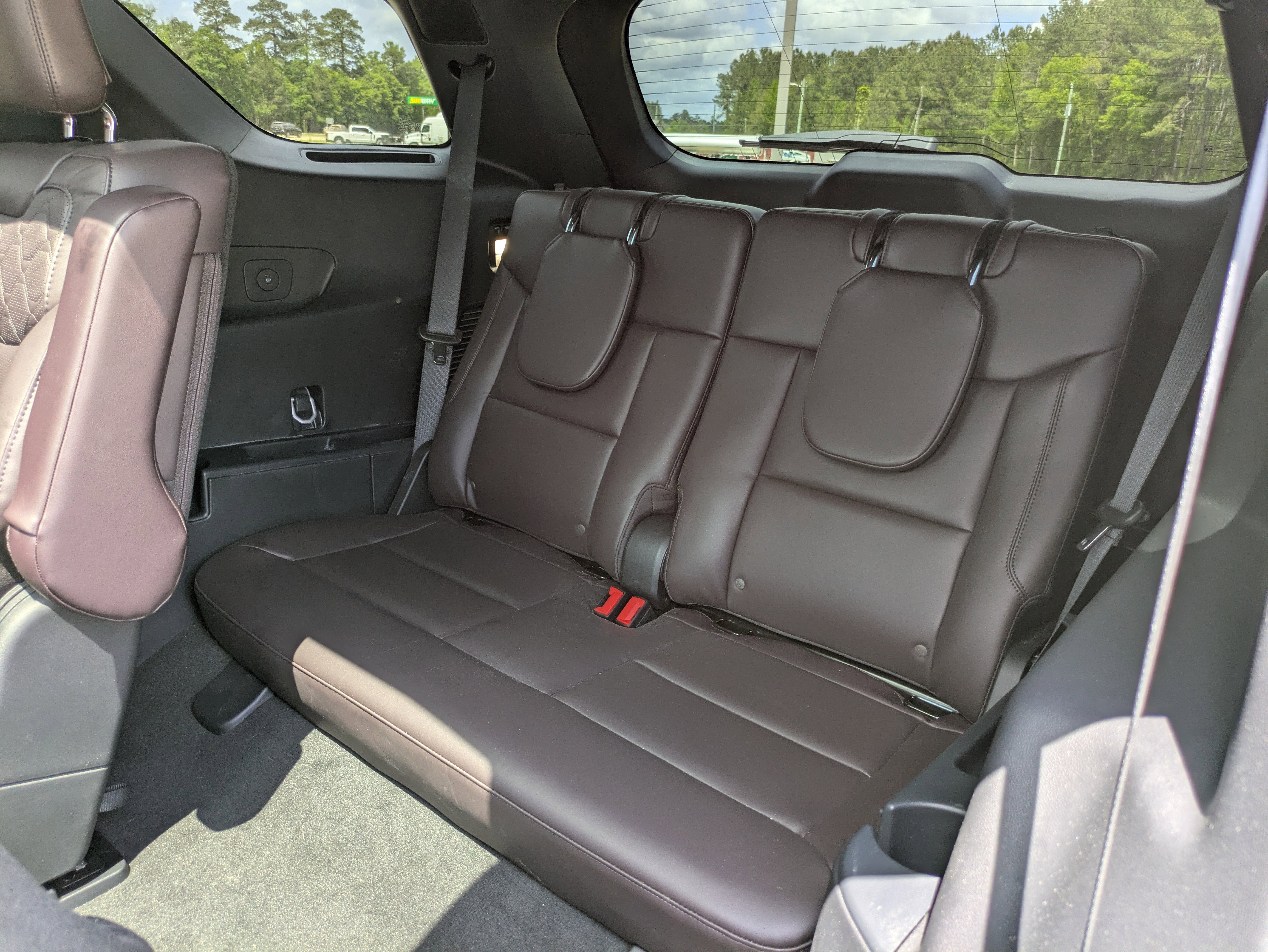 Used 2025 Ford Explorer Platinum w/ Ultimate Package AWD/4WD image 13