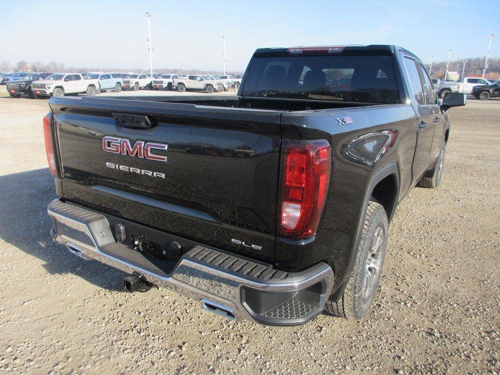 New 2026 GMC Sierra 1500 SLE w/ X31 Off-Road Package image 5