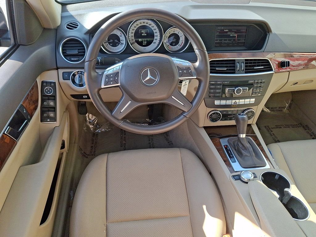 Used 2013 Mercedes-Benz C 250 Sedan image 10