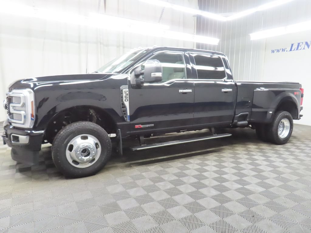 Used 2025 Ford F350 Platinum w/ Platinum Plus Package AWD/4WD image 7