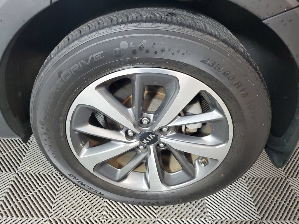 Used 2019 Kia Sorento EX FWD image 9