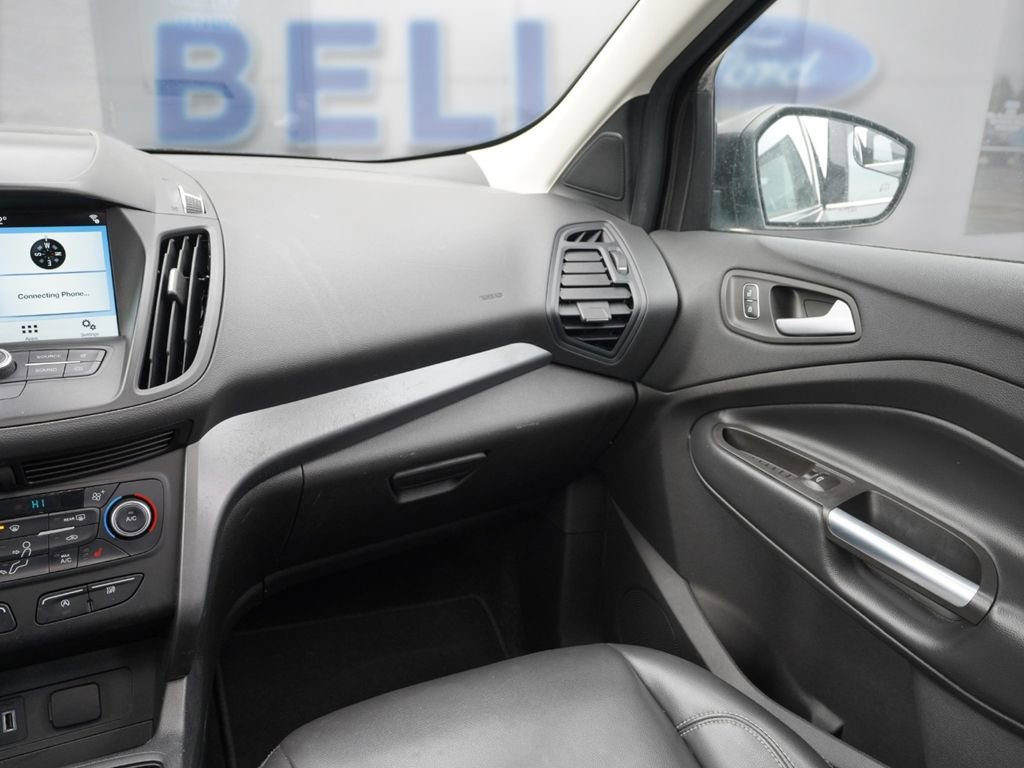 Used 2019 Ford Escape SEL image 17