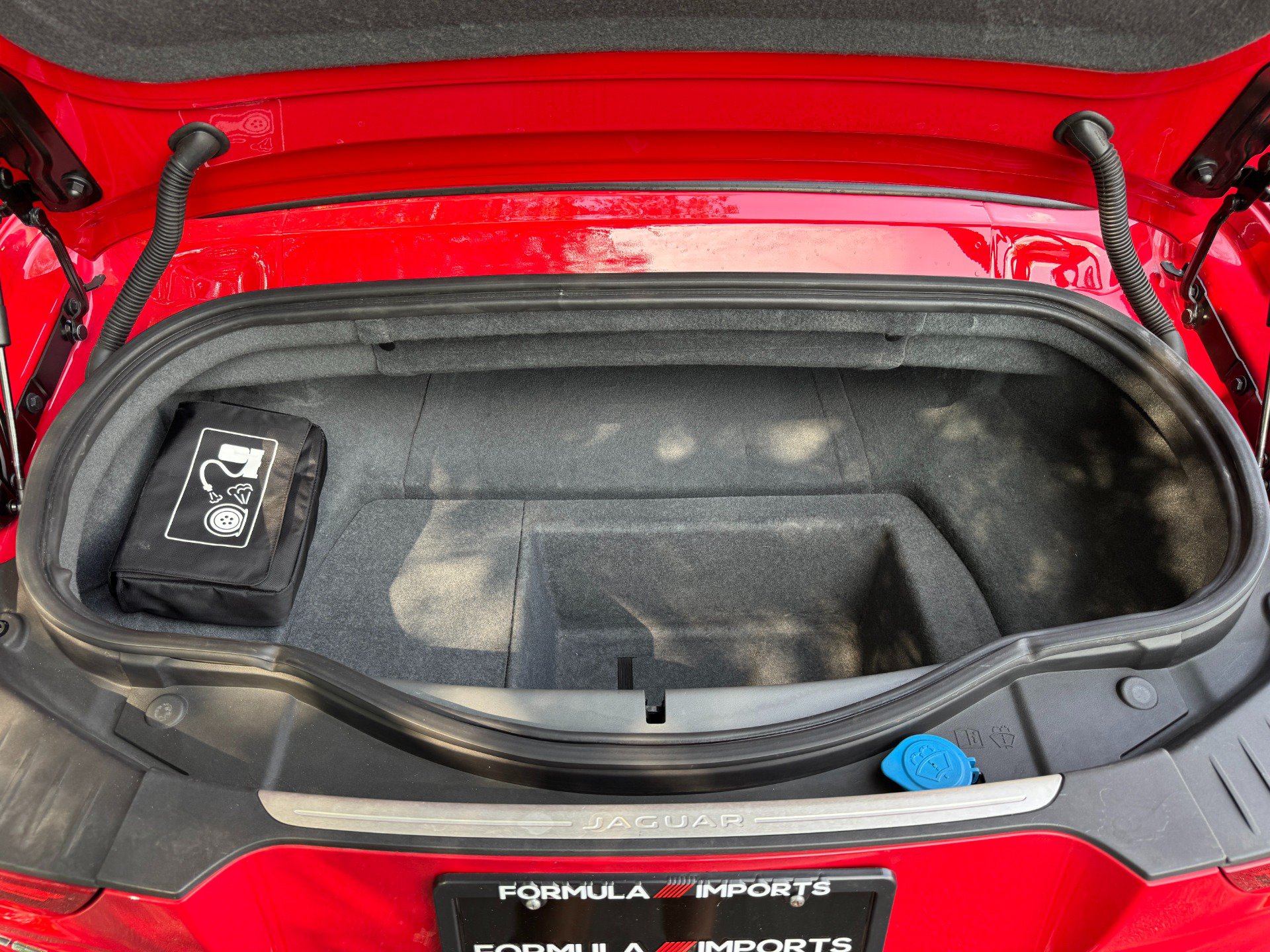 Used 2014 Jaguar F-TYPE Convertible RWD image 59