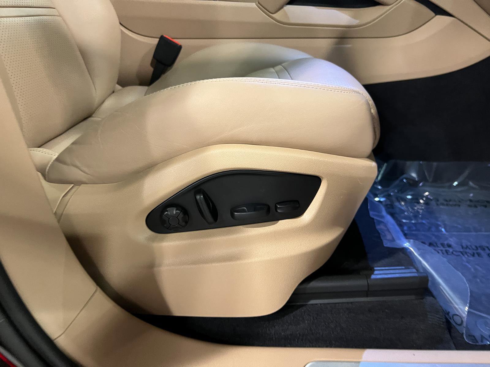 Used 2023 Porsche Cayenne Platinum Edition AWD/4WD image 41