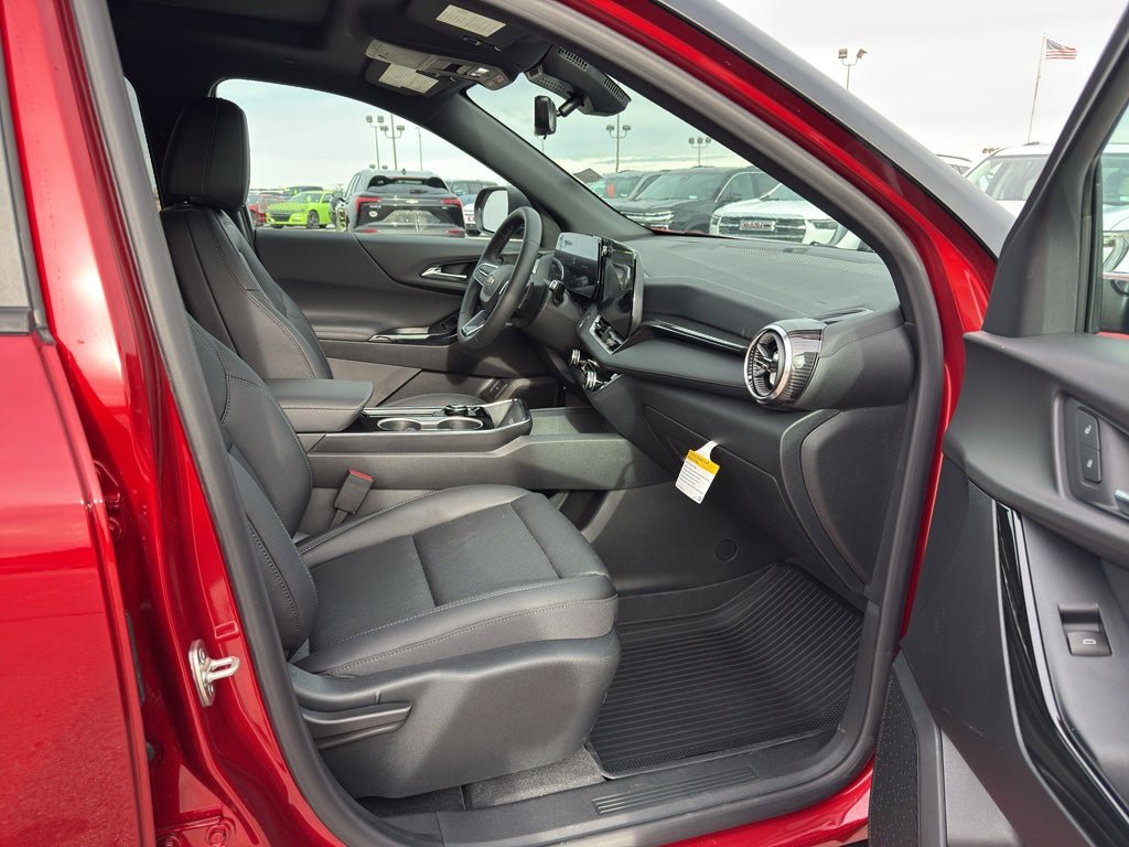 New 2026 Chevrolet Equinox LT w/ Convenience Package II AWD/4WD image 10