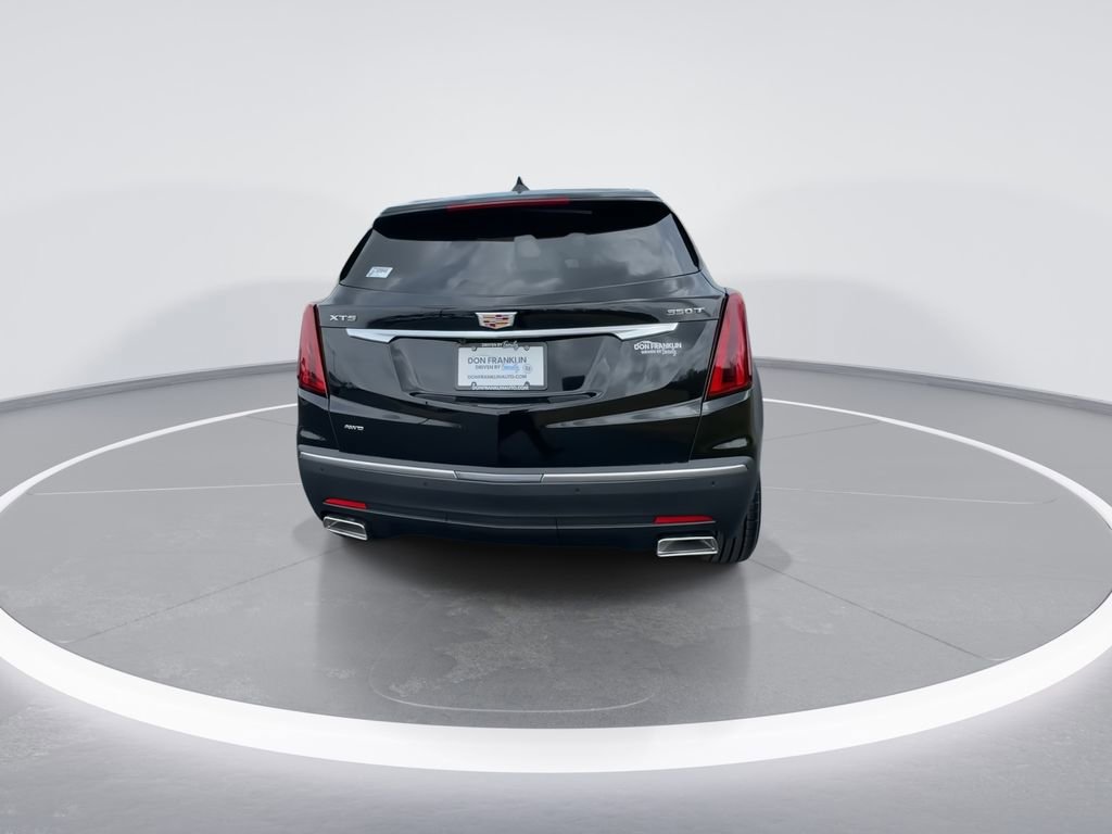 New 2026 Cadillac XT5 Luxury image 7
