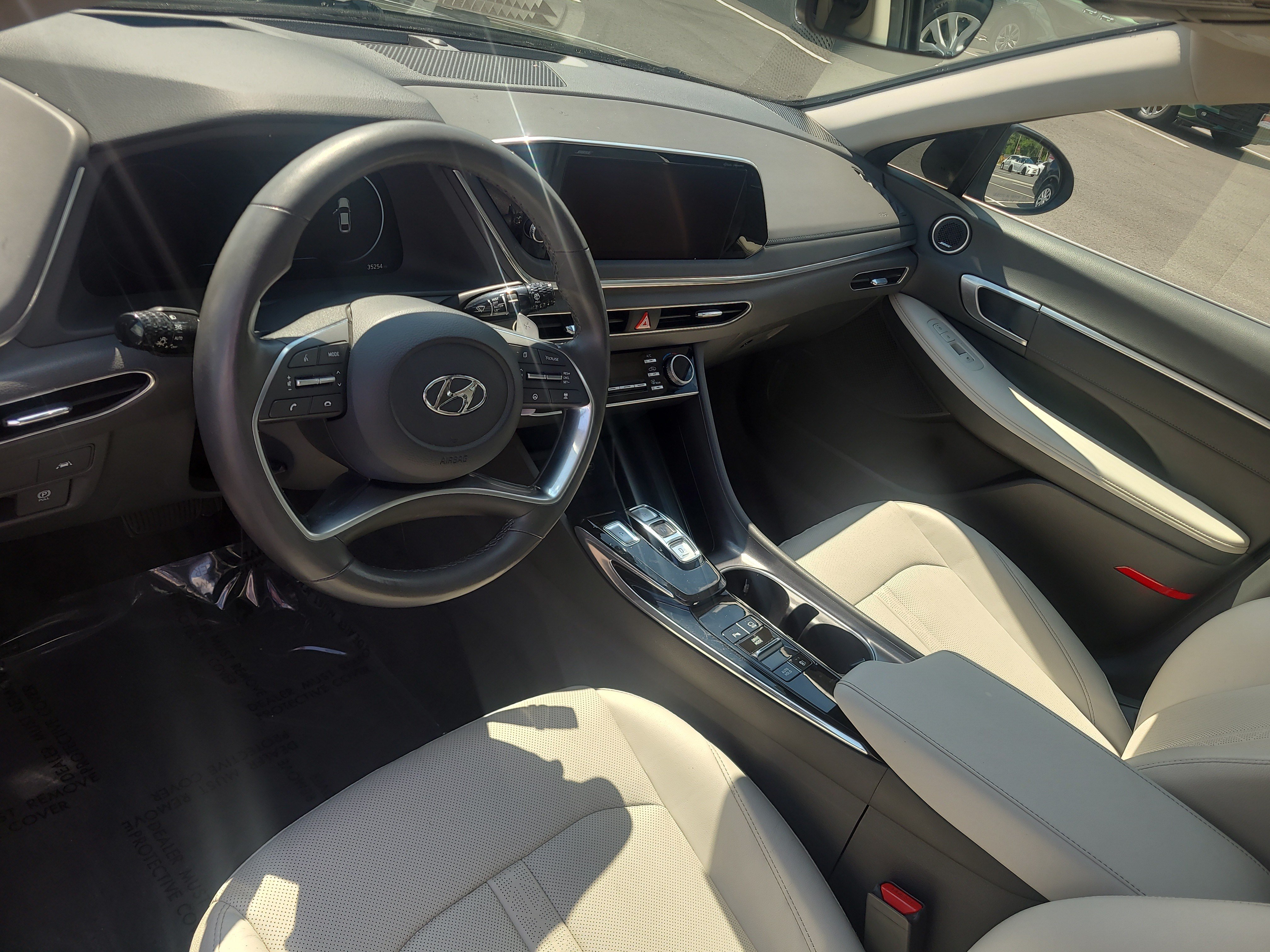 Used 2022 Hyundai Sonata Limited w/ Cargo Package FWD image 15