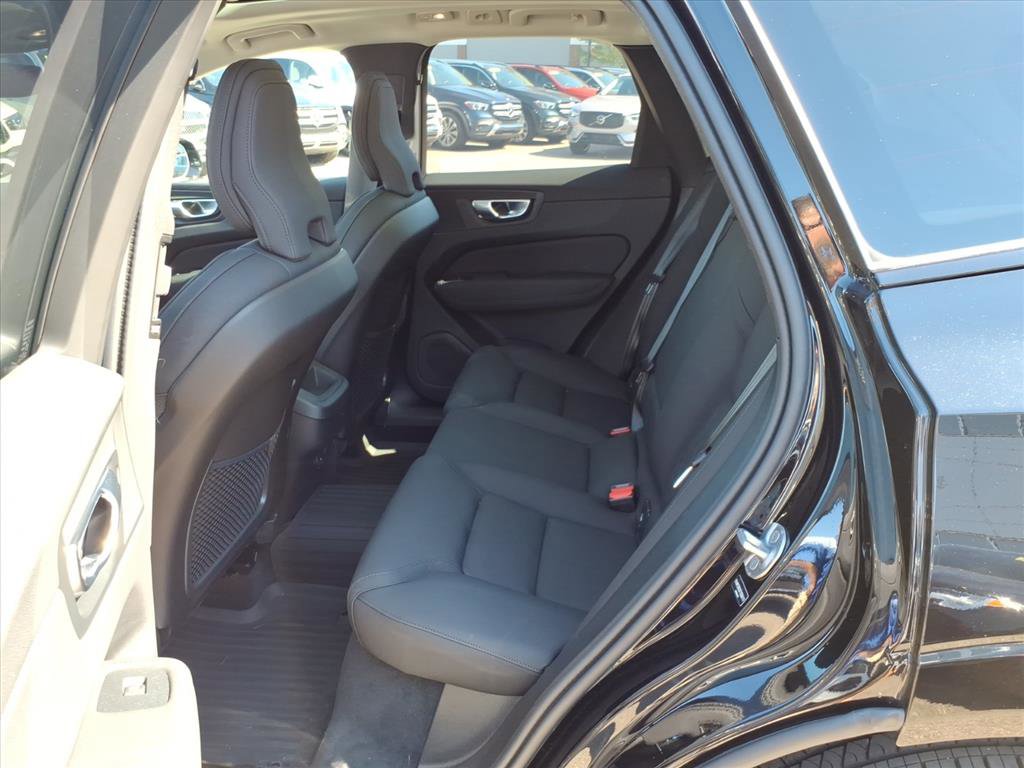Certified 2026 Volvo XC60 B5 Plus w/ Climate Package AWD/4WD image 12