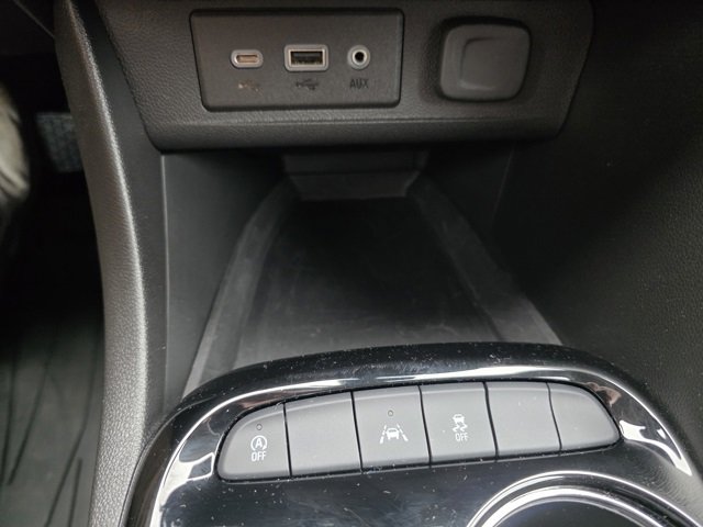 Used 2021 Buick Encore GX Select image 35