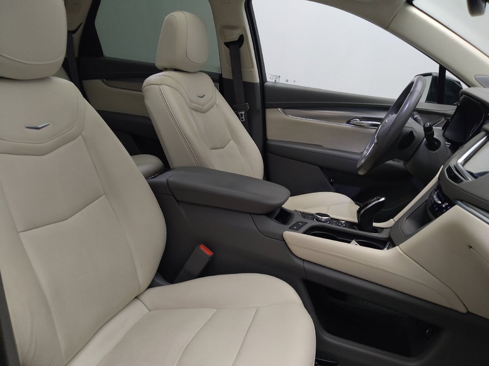 Used 2021 Cadillac XT5 Premium Luxury FWD image 21