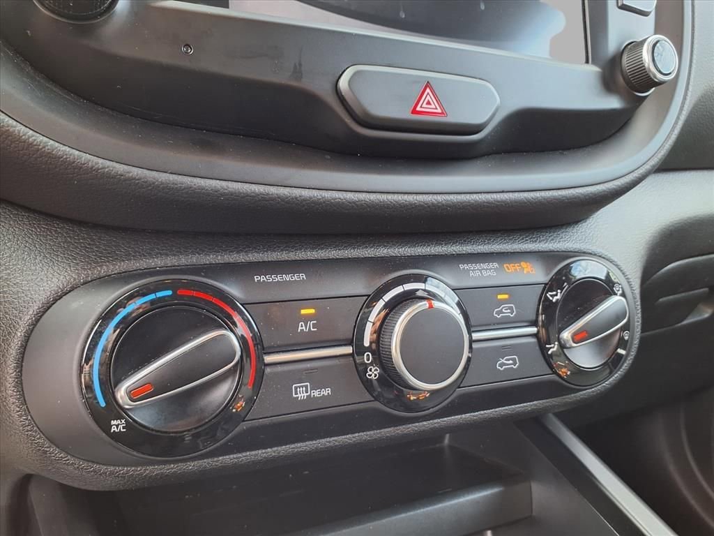 Used 2024 Kia Soul LX w/ Option Group 015 image 7