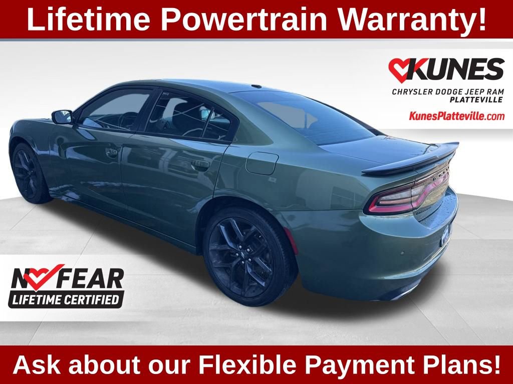 Used 2022 Dodge Charger SXT w/ Blacktop Package RWD image 13