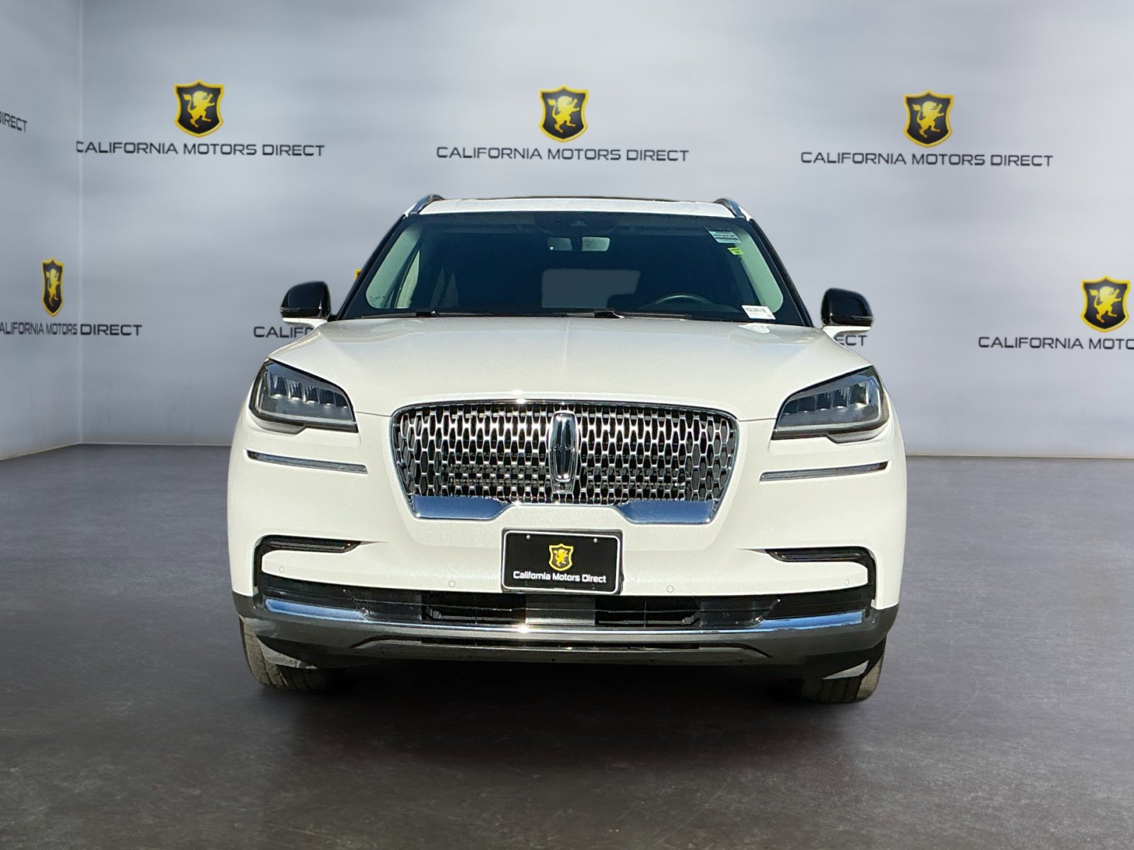 Used 2024 Lincoln Aviator Reserve AWD/4WD image 2