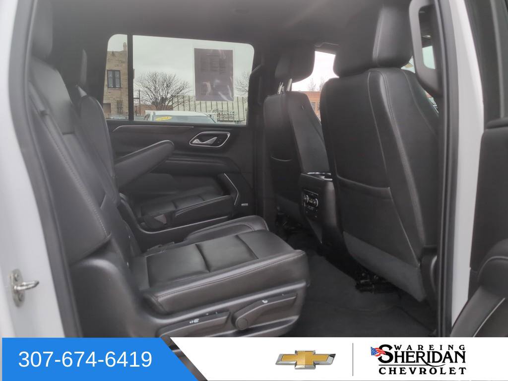 Used 2021 Chevrolet Suburban LT w/ Luxury Package image 30