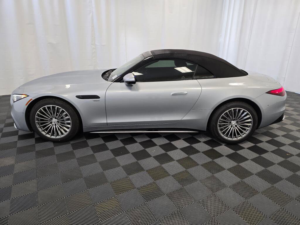 New 2025 Mercedes-Benz SL 43 AMG image 3