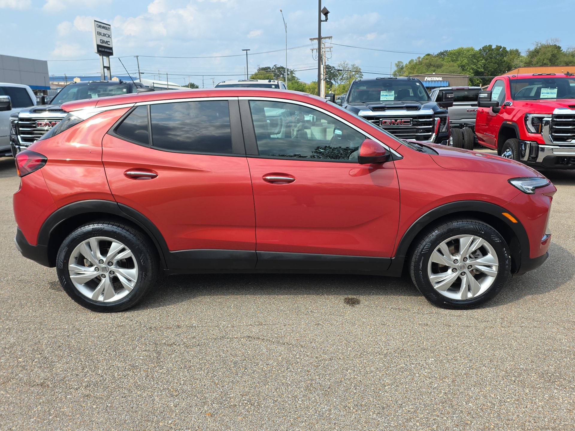 Used 2024 Buick Encore GX Preferred FWD image 9