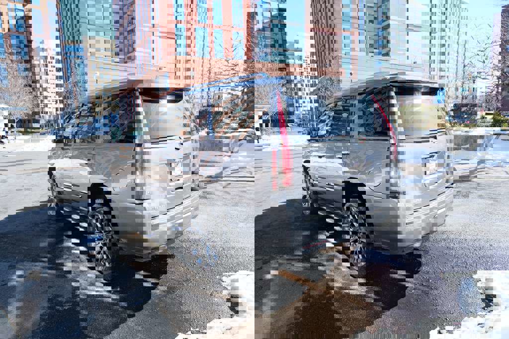 Used 2020 Cadillac Escalade Luxury image 8