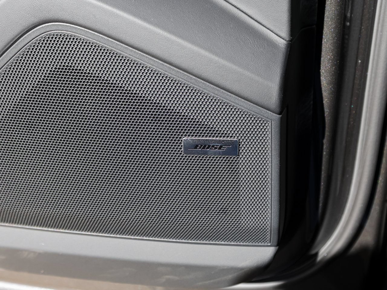 New 2026 Porsche Cayenne E-Hybrid AWD/4WD image 22
