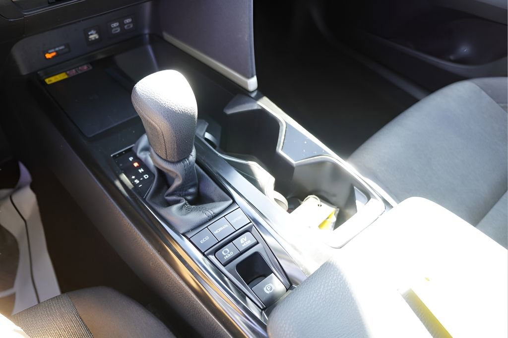 Used 2025 Toyota Camry LE image 26