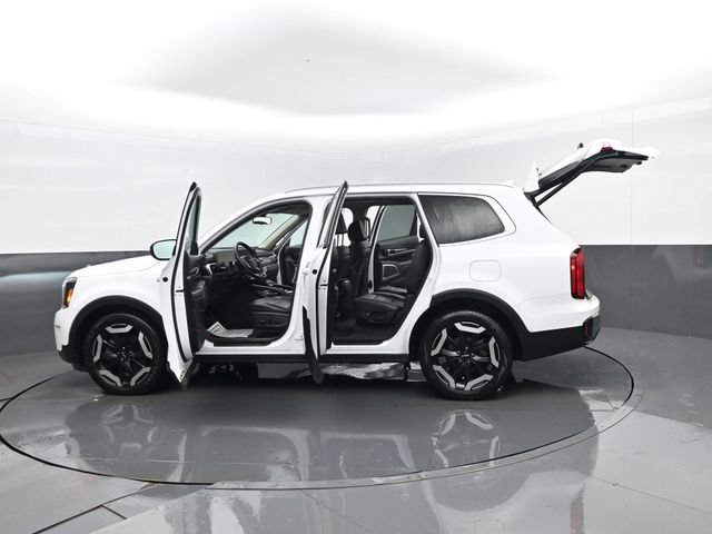 Used 2025 Kia Telluride S AWD/4WD image 34