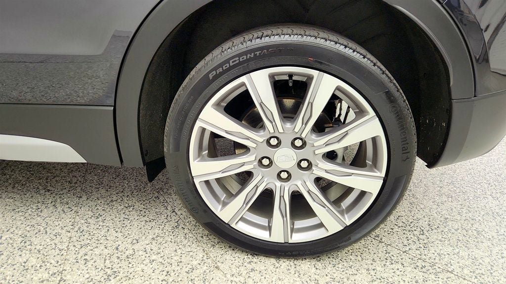 Used 2023 Cadillac XT4 Premium Luxury w/ Cold Weather Package AWD/4WD image 9