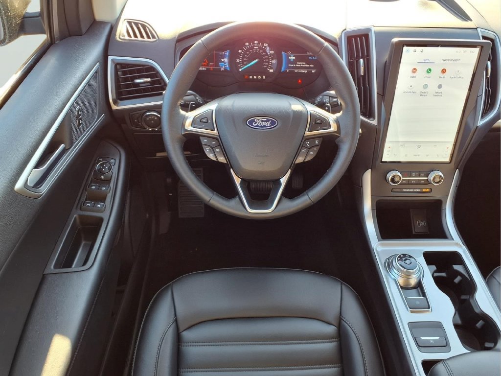 Used 2024 Ford Edge SEL w/ Convenience Package AWD/4WD image 13