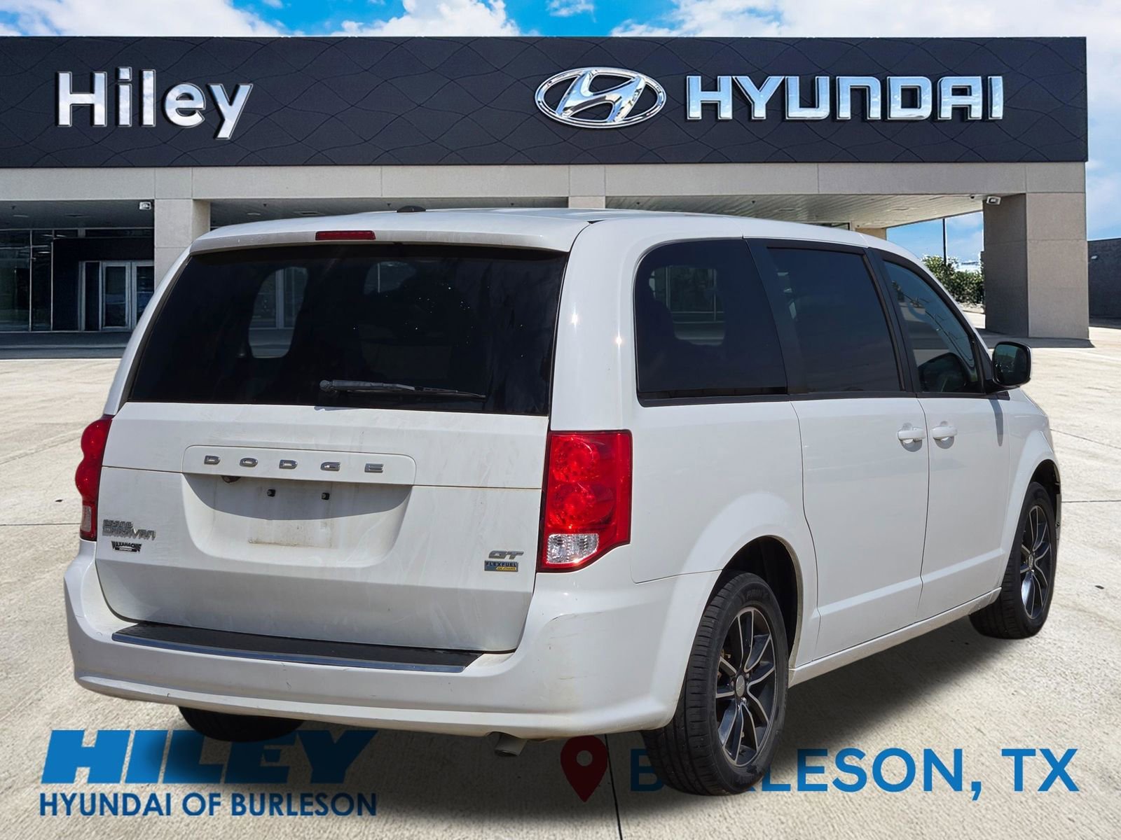 Used 2019 Dodge Grand Caravan GT image 4