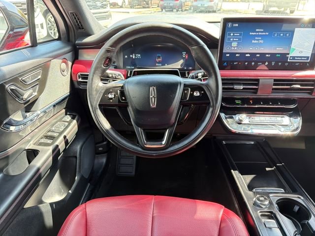 Used 2025 Lincoln Corsair Reserve w/ Equipment Group 202A image 16