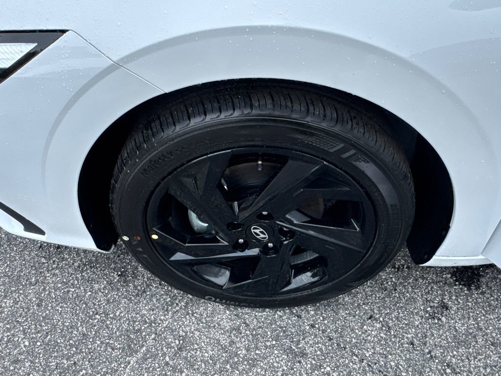 New 2026 Hyundai Elantra Sport image 21