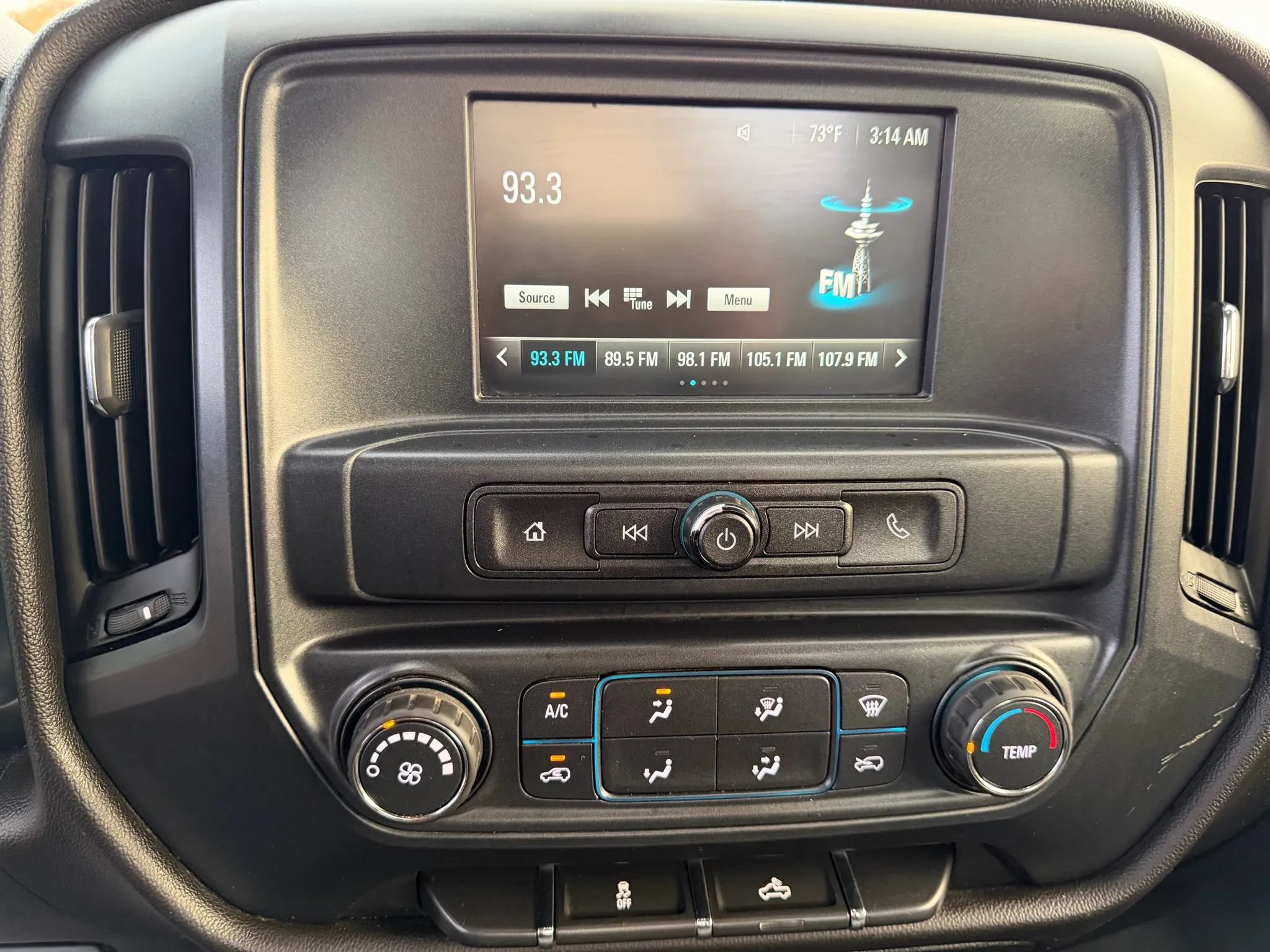 Used 2018 Chevrolet Silverado 2500 W/T w/ Snow Plow Prep Package AWD/4WD image 30