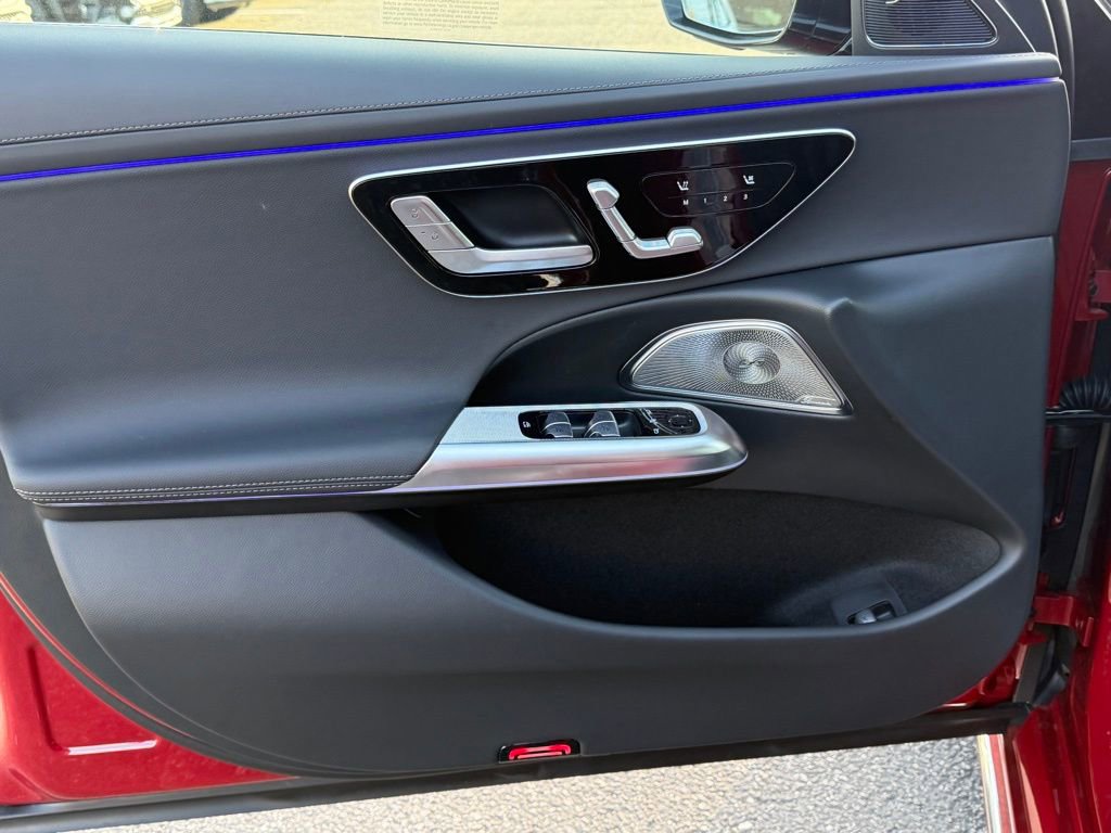 New 2026 Mercedes-Benz E 350 4MATIC Sedan image 17