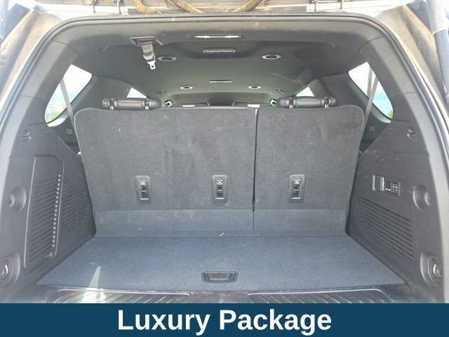 Used 2023 Chevrolet Tahoe LT w/ Luxury Package AWD/4WD image 11