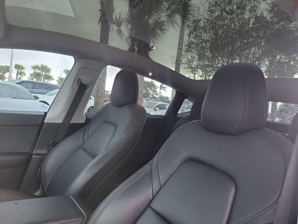Used 2021 Tesla Model Y Long Range AWD/4WD image 19