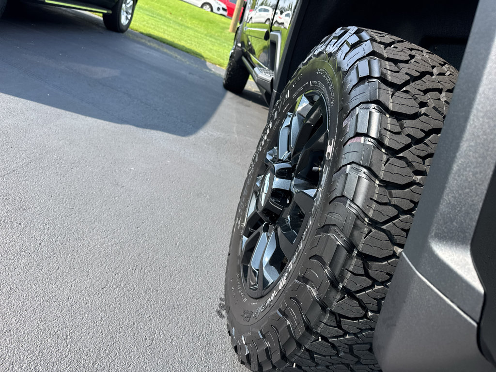 New 2026 Chevrolet Silverado 2500 High Country w/ Midnight Edition AWD/4WD image 10
