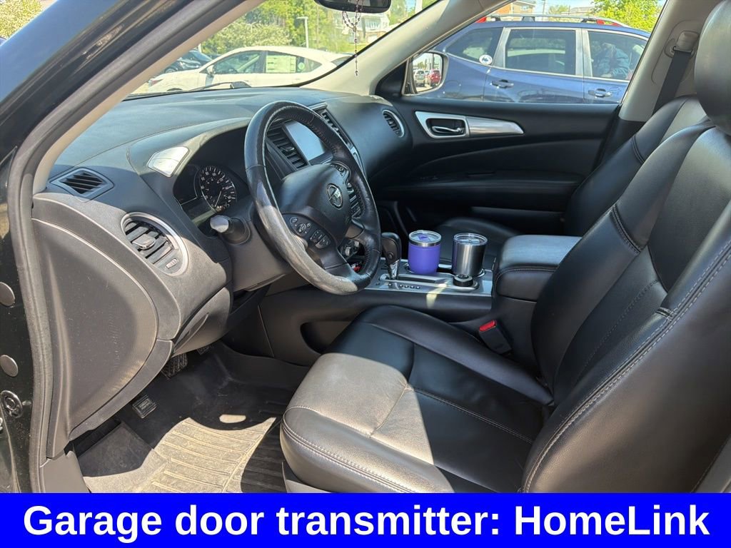 Used 2019 Nissan Pathfinder SL AWD/4WD image 17