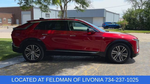 Used 2024 Cadillac Lyriq Luxury w/ Nappa Leather Package AWD/4WD image 9