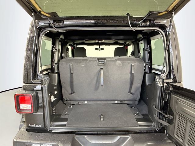 Used 2021 Jeep Wrangler Rubicon w/ Cold Weather Group image 24